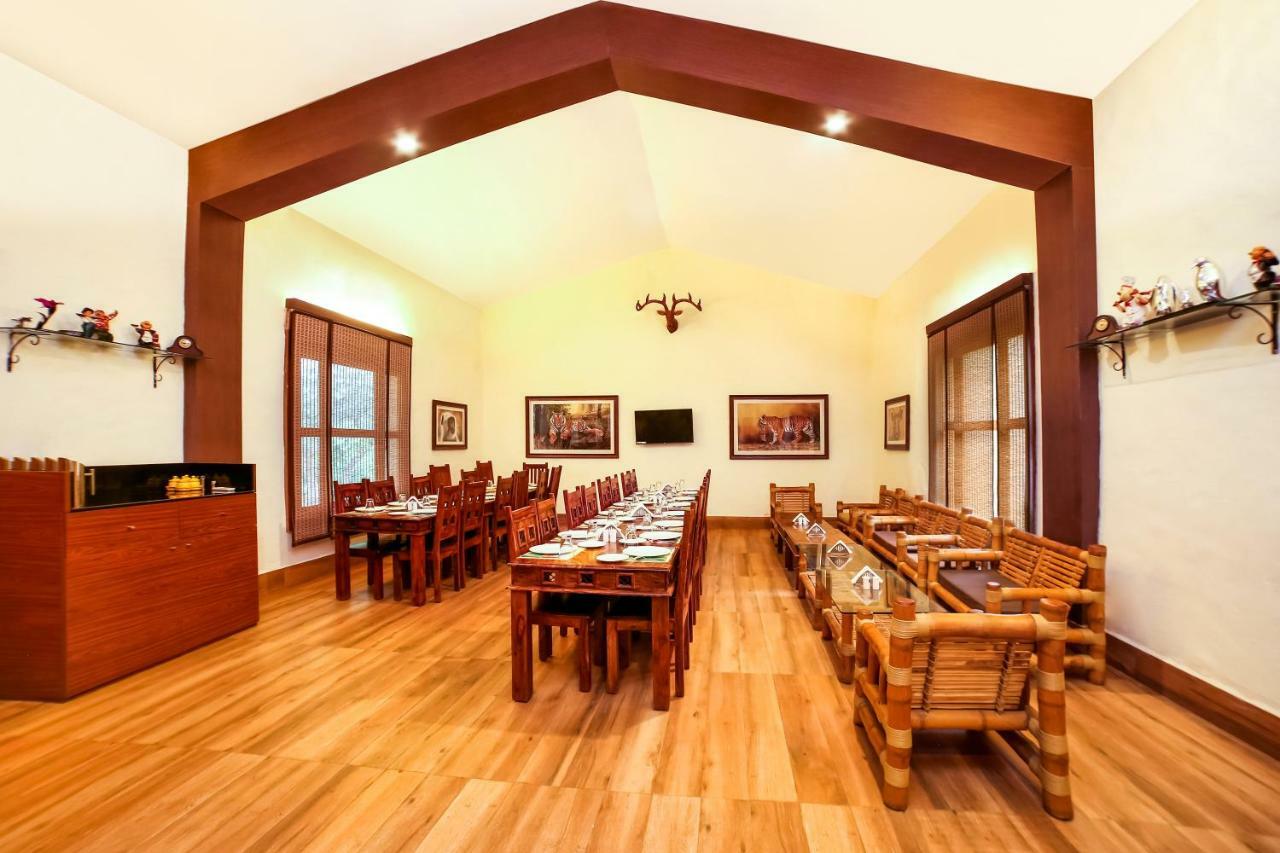 Lemon Tree Wildlife Resort, Bandhavgarh Tāla Esterno foto
